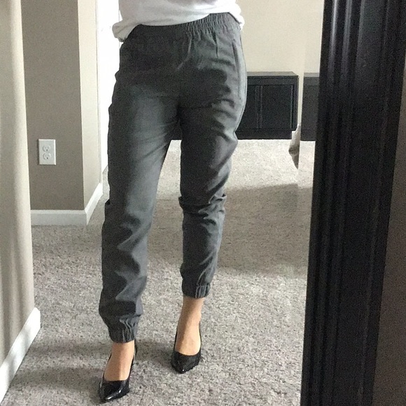 Banana Republic Pants - Banana Republic Dress Jogger Trouser